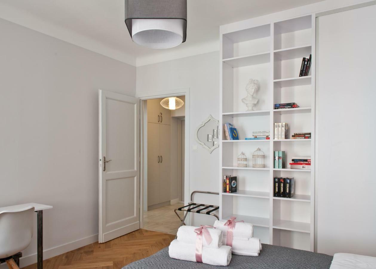 Red Brick Old Town Apartment วอร์ซอ ภายนอก รูปภาพ