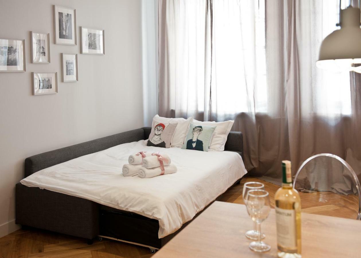 Red Brick Old Town Apartment วอร์ซอ ภายนอก รูปภาพ