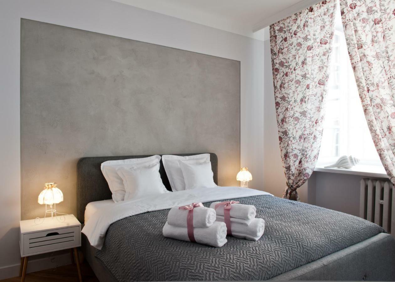 Red Brick Old Town Apartment วอร์ซอ ภายนอก รูปภาพ